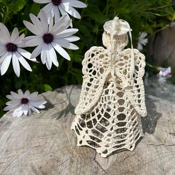 Vintage Crochet Angel Tree Topper - Picture 4 of 4